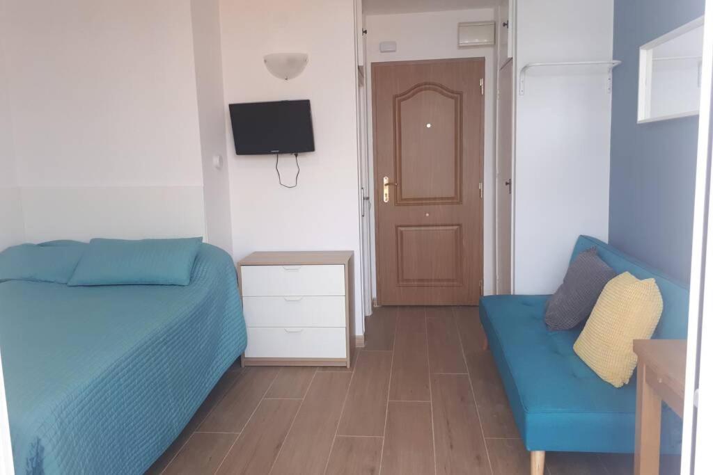 Modern Studio Near Beach. Sea, Pool And Wi-Fi Benalmadena Luaran gambar