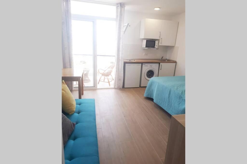 Modern Studio Near Beach. Sea, Pool And Wi-Fi Benalmadena Luaran gambar