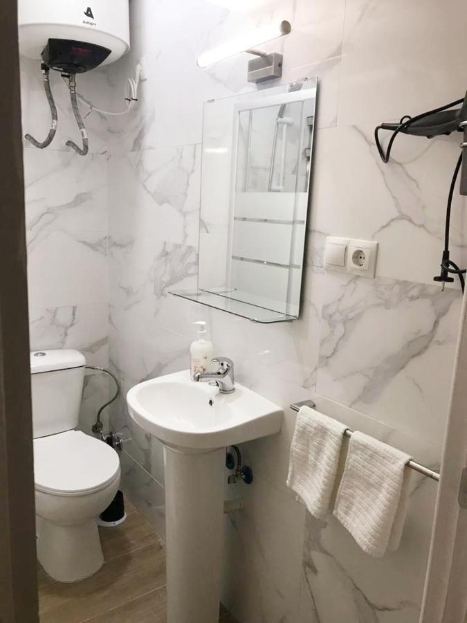 Modern Studio Near Beach. Sea, Pool And Wi-Fi Benalmadena Luaran gambar